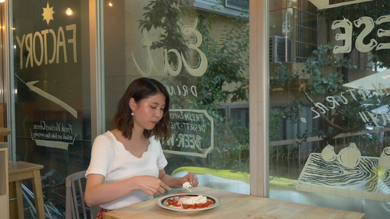 チーズスタンド渋谷CHEESESTANDたっぷりトマトとブッラータ オレガノ添え女子駅前ガイドイーグルテレビEagleTV