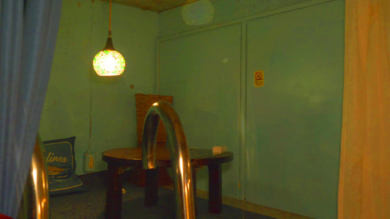 女子駅前ガイドイーグルテレビ