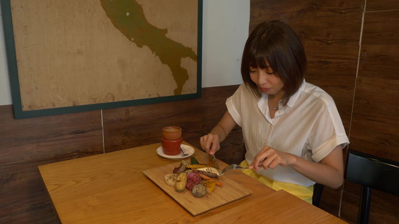 女子駅前ガイドイーグルテレビ